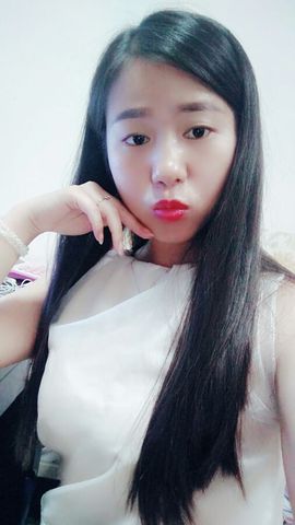 丫头丫头姗主播照片