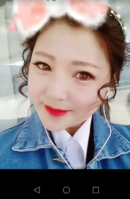 娜娜12的主播照片