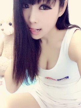 亲切家族主播照片