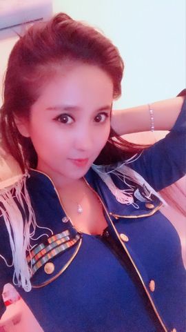 魅丽晴儿主播照片