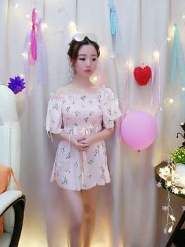 挚念七彩祥云主播照片