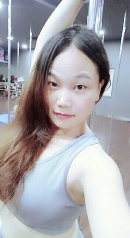 妃儿😘主播照片