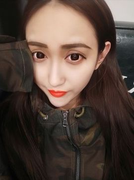张提莫休休休主播照片