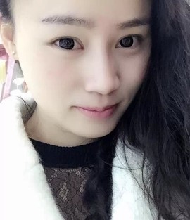 皮皮岛的菇凉主播照片
