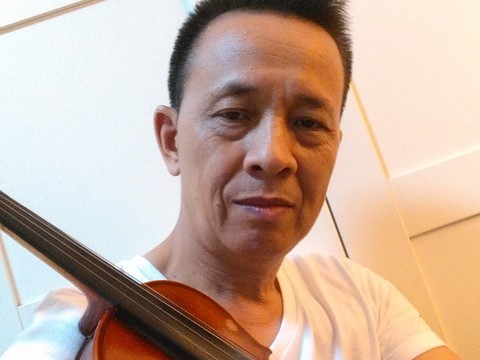 拉小提琴的阿叔海报