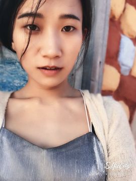 🙈`黄小言.主播照片