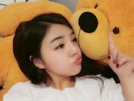 小^o^骨主播照片