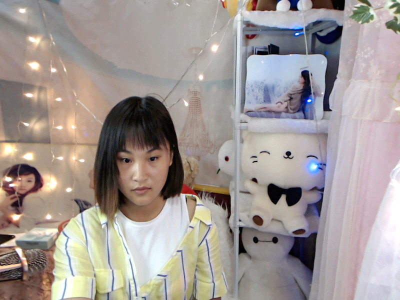 吾小曾的主播海报