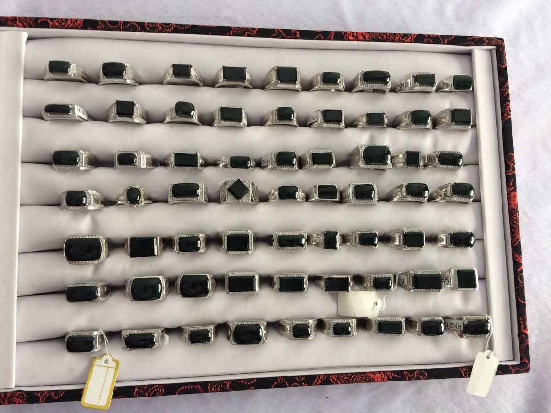 源头品质翡翠的主播照片