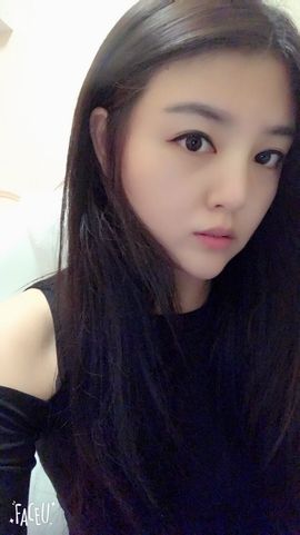 九小九，主播照片