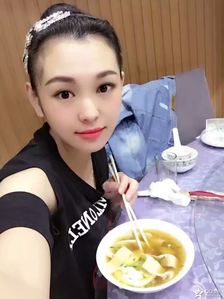 鑫鑫不一样的主播照片