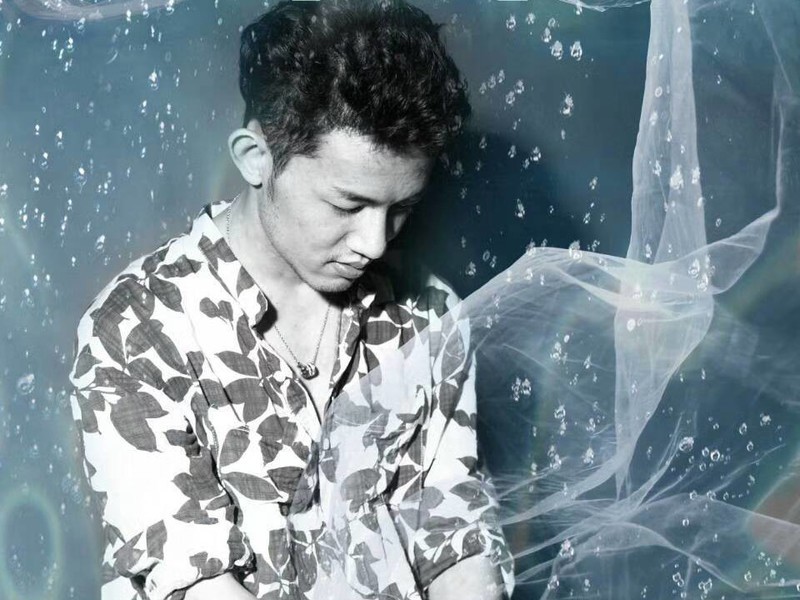 潮尚先生的主播海报
