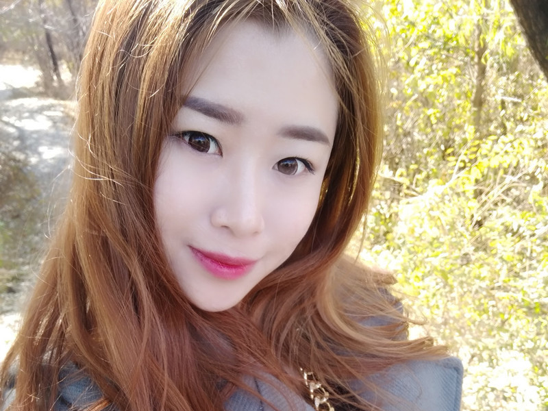🙈文文的主播海报