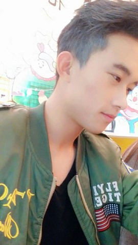 就给阿泽升个冠吧大哥主播照片
