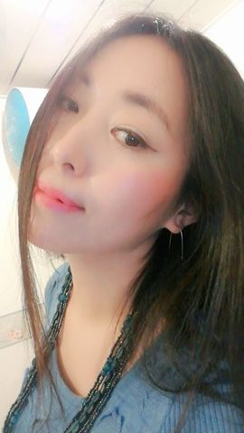 清馨单身az主播照片