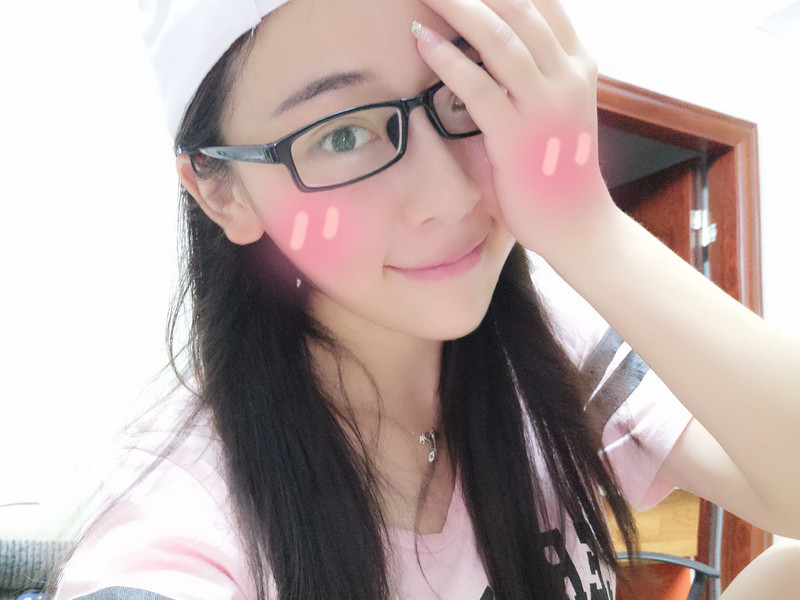 阿沁??的主播海報