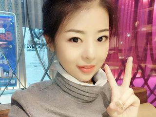 呢稱827909的主播照片