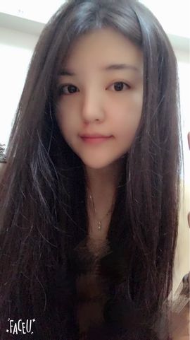 九小九，主播照片