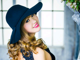 2549558130主播照片