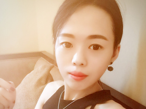 🍭然妹妹。海报