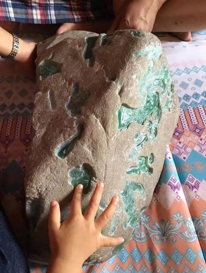 翡翠原石～小韦的主播照片
