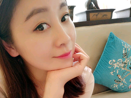 广东摇哥主播照片