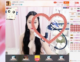 等悠归来主播照片