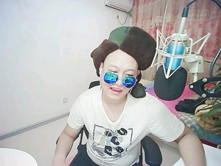 哥依然很幸福！的主播照片