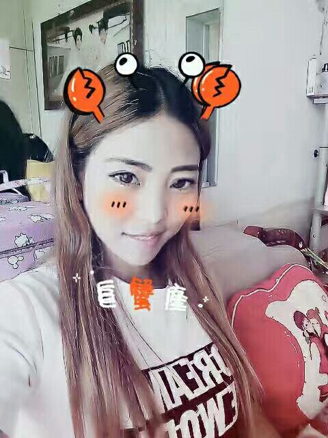 王记麻辣烫的主播照片