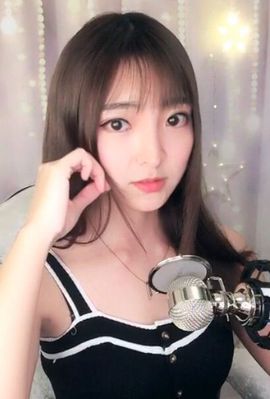 8191🎤夏小夏主播照片