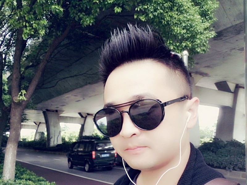 社会你小马哥的主播海报