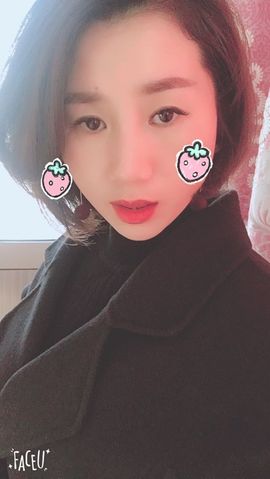 洋缕缕主播照片