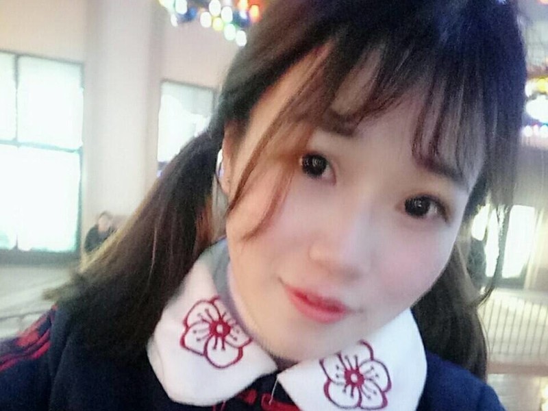 丫丫v9的主播海报