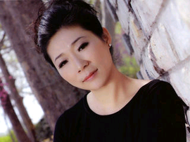 勾魂使主播照片