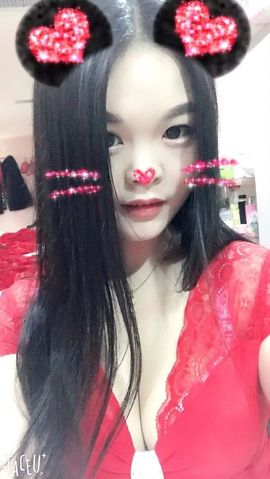 F春暖花开主播照片