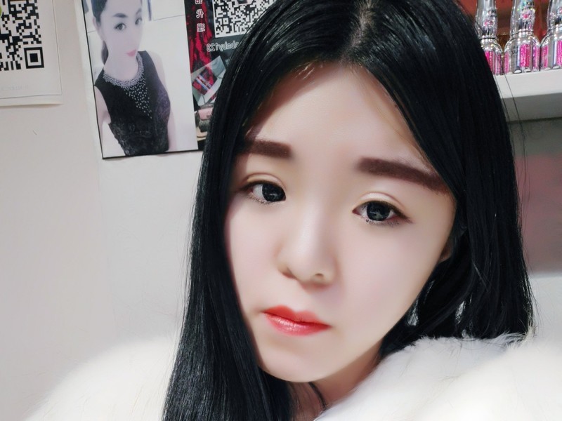 少女萌萌哒的主播海报