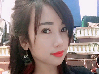 1326385240主播照片