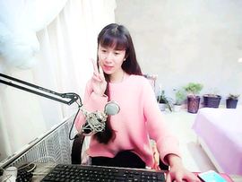 月下饿狼主播照片