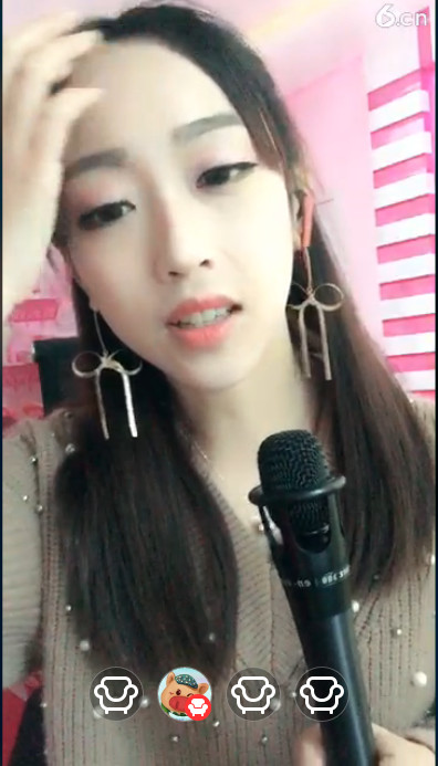 风中的风铃的图片