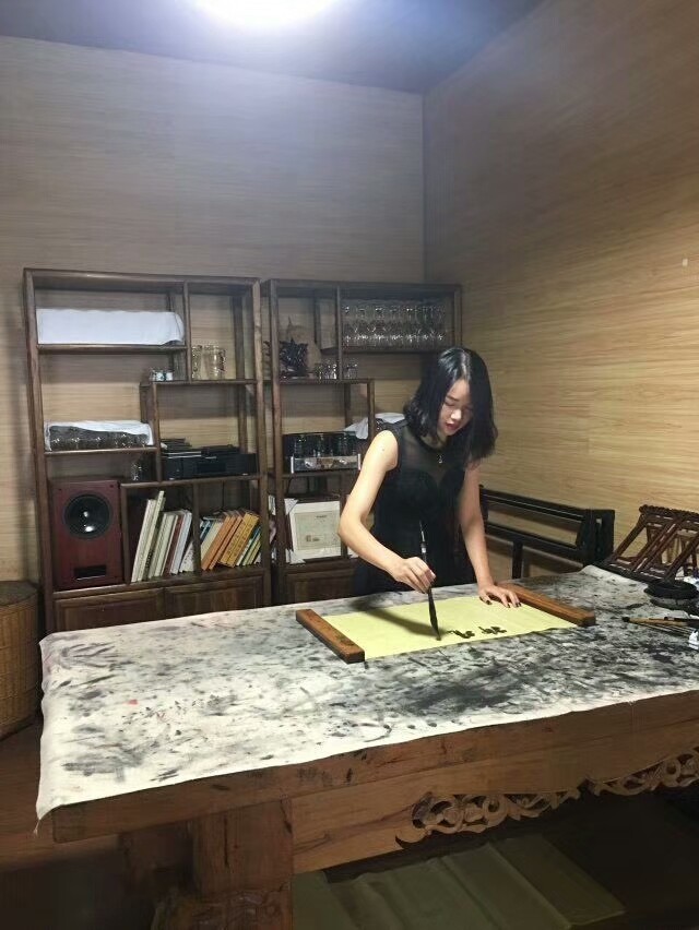 风中的风铃的图片