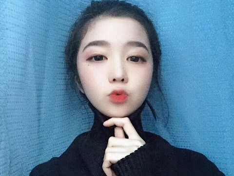 熊猫眼..海报