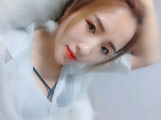 李刚cf的主播照片