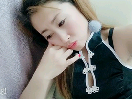 一笑而过8rb主播照片