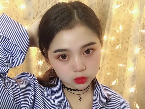 我是小小呀rose海报