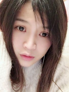 つ♡小可早上八点半主播照片
