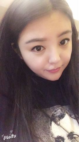 九小九，主播照片