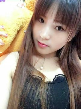 请收索18500房间主播照片