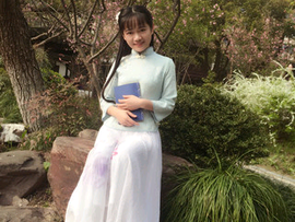 亿心家主播照片