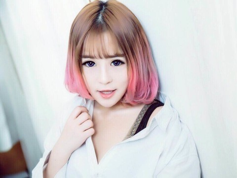越努力越幸运+^_^海报