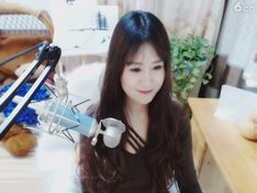 爱笑千千主播照片
